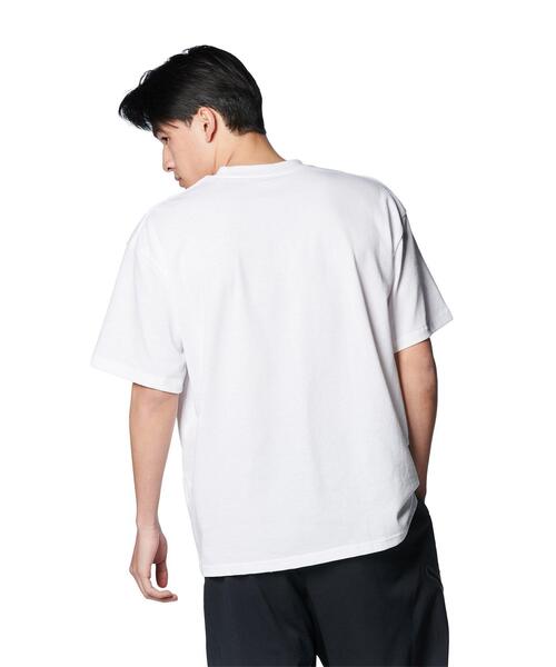 UNDER ARMOUR（アンダーアーマー）の「UAヘビーウエイト オーバーサイズド ショートスリーブTシャツ（ライフスタイル/メンズ）（Tシャツ/カットソー・メンズ・ホワイト・S）」の2枚目の写真