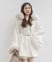 RANDA（ランダ）の「2WAY ファー付きミドルケープコート（ポンチョ）」