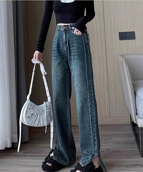 NANEA（ナネア）の「サイドフリンジスリットデニムパンツ（デニムパンツ・レディース・ブルー・LARGE/MEDIUM/SMALL）」の4枚目の写真