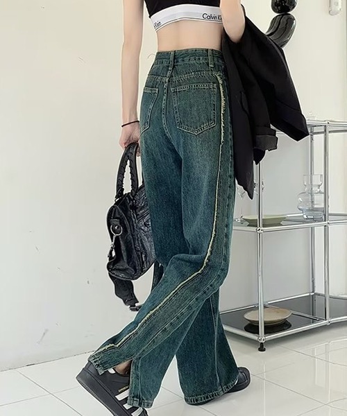 NANEA（ナネア）の「サイドフリンジスリットデニムパンツ（デニムパンツ・レディース・ブルー・LARGE/MEDIUM/SMALL）」の16枚目の写真