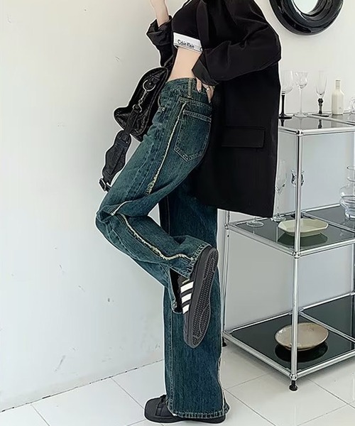 NANEA（ナネア）の「サイドフリンジスリットデニムパンツ（デニムパンツ・レディース・ブルー・LARGE/MEDIUM/SMALL）」の18枚目の写真