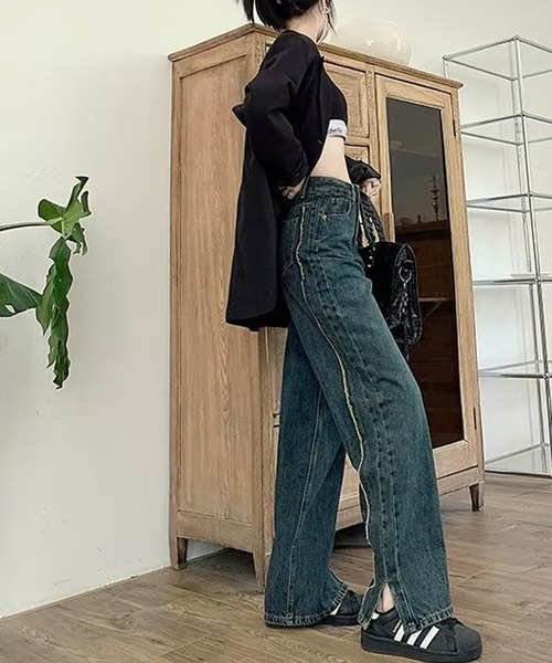 NANEA（ナネア）の「サイドフリンジスリットデニムパンツ（デニムパンツ・レディース・ブルー・LARGE/MEDIUM/SMALL）」の19枚目の写真