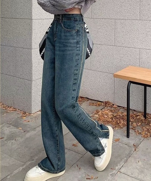 NANEA（ナネア）の「サイドフリンジスリットデニムパンツ（デニムパンツ・レディース・ブルー・LARGE/MEDIUM/SMALL）」の6枚目の写真