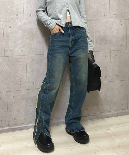 NANEA（ナネア）の「サイドフリンジスリットデニムパンツ（デニムパンツ・レディース・ブルー・LARGE/MEDIUM/SMALL）」の22枚目の写真