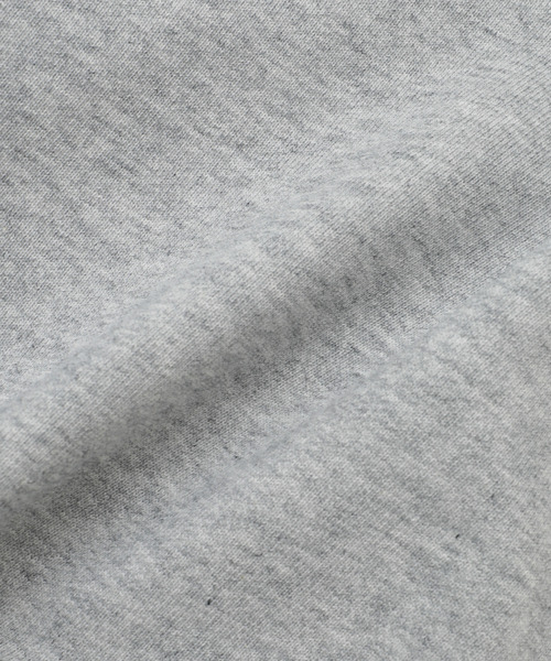 CONVERSE TOKYO（コンバーストウキョウ）の「SAGARA PATCH LOGO SHORT SWEAT（スウェット・レディース・杢グレー/ブラック/ボルドー・FREE）」の4枚目の写真