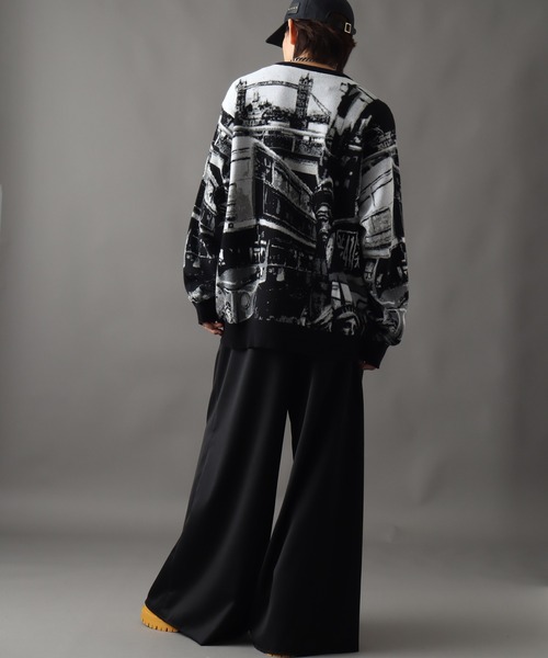 セール】【HUF/ハフ】WORLDWIDE COMMUTER SWEAT/アートワークデザイン