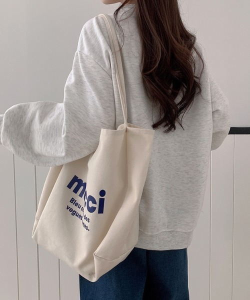 yuue' ( wear )(ユーイ)の「裏起毛イラスト刺繍オーバーサイズスウェット(スウェット・レディース・ライトグレー・FREE)」の3枚目の写真