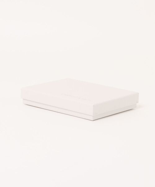 CHARLES & KEITH(チャールズ & キース)の「Arrietty アリエッティ キルトボウハートチャーム ジップアラウンドウォレット(カードケース・レディース・ライトピンク/ブラック/ワインレッド・XXS)」の8枚目の写真