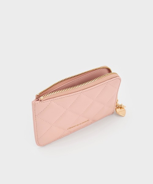 CHARLES & KEITH(チャールズ & キース)の「Arrietty アリエッティ キルトボウハートチャーム ジップアラウンドウォレット(カードケース・レディース・ライトピンク/ブラック/ワインレッド・XXS)」の14枚目の写真