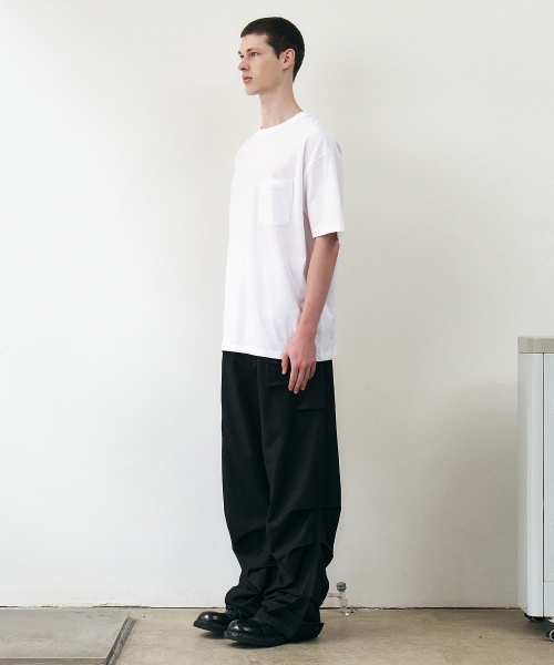 INSILENCE(インサイロンス)の「マルチポケットピンタックパンツブラック(その他パンツ・レディース・その他・MEDIUM/LARGE/SMALL)」の2枚目の写真