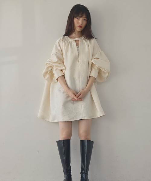 Alumu.(エルム)の「AM571003ジャガード2WAYチュニックトップス(チュニック・レディース・アイボリー・FREE)」の8枚目の写真