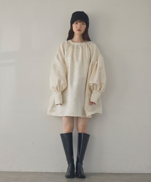 Alumu.(エルム)の「AM571003ジャガード2WAYチュニックトップス(チュニック・レディース・アイボリー・FREE)」の13枚目の写真