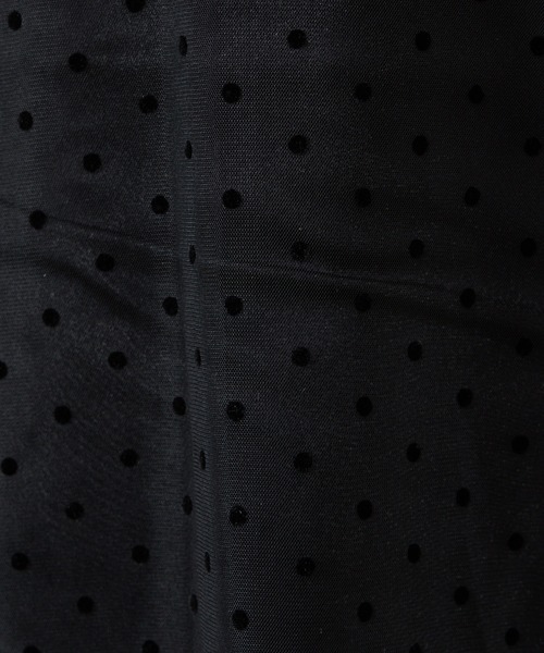 AIMER(エメ)の「フロッキードットギャザースリーブチュールブラウス(シャツ/ブラウス・レディース・ブラック/ベージュ・MEDIUM)」の15枚目の写真