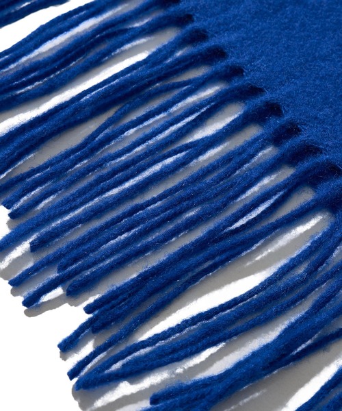 TETE HOMME(テットオム)の「【WEB限定】カシミア混 ソリッドマフラー(マフラー・メンズ・ブラック/ワイン/グレー/ブルー・FREE)」の7枚目の写真