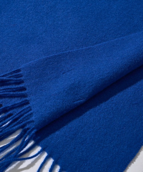 TETE HOMME(テットオム)の「【WEB限定】カシミア混 ソリッドマフラー(マフラー・メンズ・ブラック/ワイン/グレー/ブルー・FREE)」の8枚目の写真