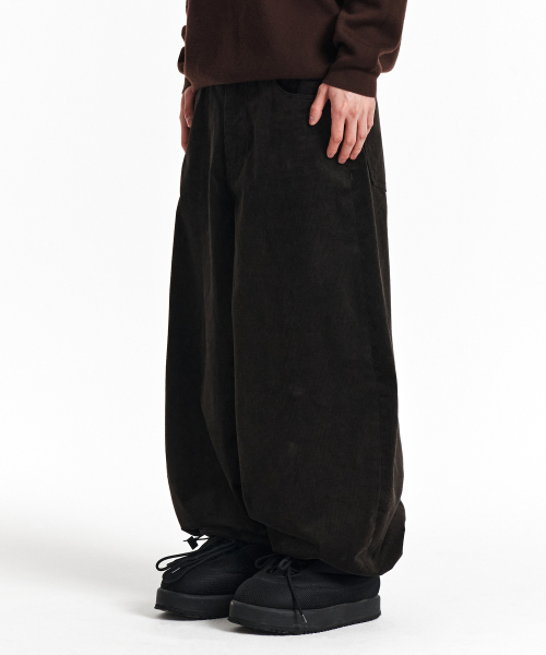 KICHUL(キチョル)の「CORD DUROY BALLOON PANTS (CHOCOLATE)(その他パンツ・レディース・その他・X-SMALL/SMALL/MEDIUM/LARGE)」の2枚目の写真