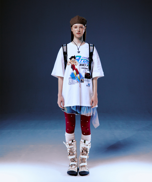 MAINBOOTH（メインブース）の「[アトム] スペースTシャツ(ホワイト)（Tシャツ/カットソー・レディース・その他・2/3）」の19枚目の写真