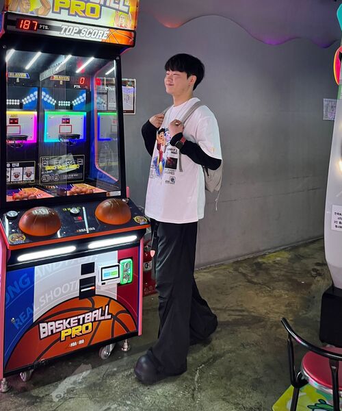 MAINBOOTH（メインブース）の「[アトム] スペースTシャツ(ホワイト)（Tシャツ/カットソー・レディース・その他・2/3）」の10枚目の写真