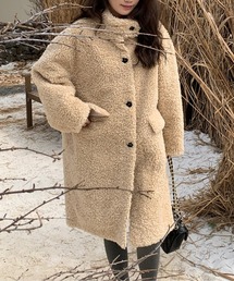 LUCPY（ラクピー）の「スタンドカラーデザインボアロングコート（ムートンコート・レディース）」