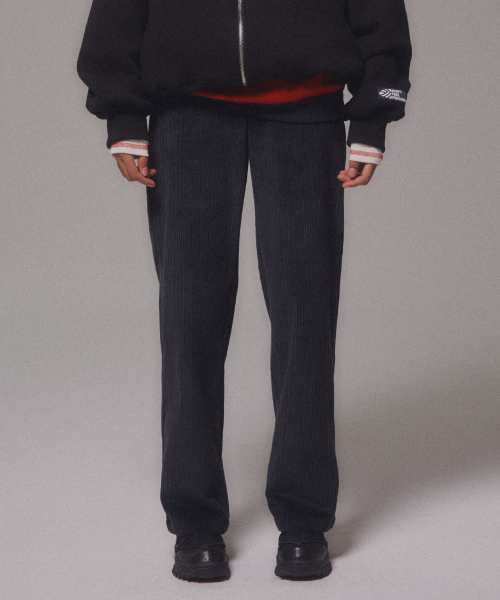 MENASOO(ミナス)の「Corduroy Straight Pants_Navy(その他パンツ・レディース・ネイビー・1/2)」の6枚目の写真