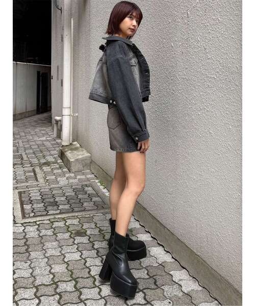 MURUA(ムルーア)の「ローファーライクベルトブーツ(ブーツ・レディース・ブラック/キャメル・24.5/23.5/22.5)」の3枚目の写真