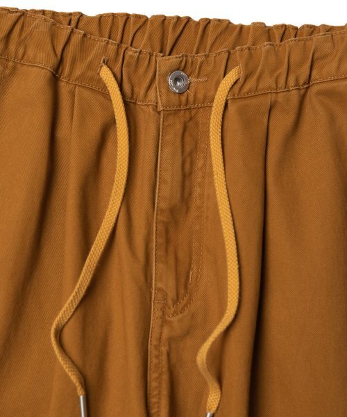 AOTT(アンアウトピット)の「コットンワイドカーゴパンツキャメル(その他パンツ・メンズ・キャメル・MEDIUM/X-LARGE/LARGE)」の4枚目の写真