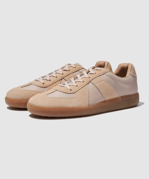 DAONATO(ダオンアト)の「German Military Sneakers (Beige)(スニーカー・レディース・その他・28.5cm/25.5cm/26cm/26.5cm/27cm/27.5cm/28cm/23cm/23.5cm/24cm/24.5cm/25cm)」の1枚目の写真