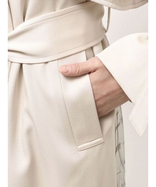 MERCURYDUO(マーキュリーデュオ)の「バックチュールトレンチコート(トレンチコート・レディース・アイボリー/ピンク/ベージュ・MEDIUM/SMALL)」の17枚目の写真