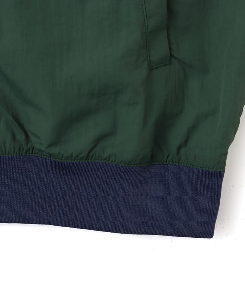 NIKE（ナイキ）の「NIKE AS W NSW HBR VARSITY JKT / ナイキ ウィメンズ NSW ハイブリッド ヴァーシティ ジャケット 【SP】（ナイロンジャケット・レディース・ブラック/グリーン・S/L/M）」の9枚目の写真