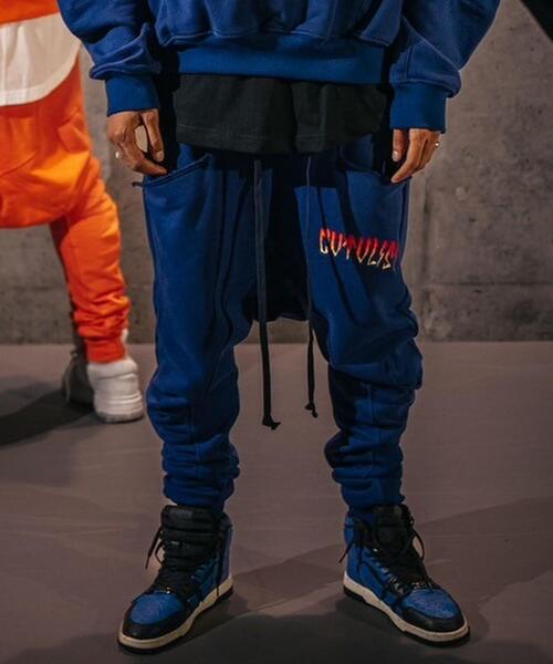 ROYAL FLASH（ロイヤルフラッシュ）の「CTLS/シーティーエルエス/別注FIRE USUAL PANTS（スウェットパンツ・メンズ・ブルー/ブラック/オレンジ・0/1）」の2枚目の写真