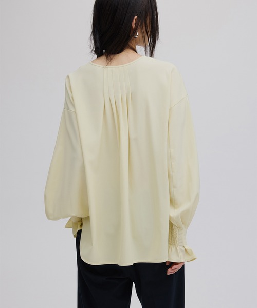 Ameri(アメリ)の「NECK RIBBON ARRANGE BLOUSE(シャツ/ブラウス・レディース・ネイビー/オフホワイト/クリーム・FREE)」の11枚目の写真