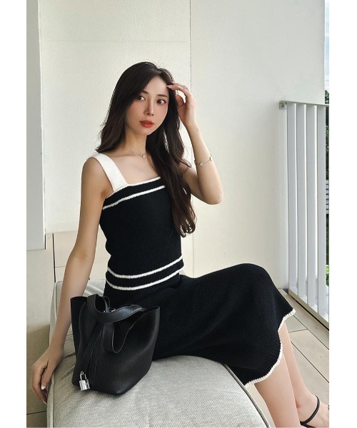 LUDICRUM(ルーディクルム)の「Loop yarn knit skirt(スカート・レディース・ブラック×ホワイト/ホワイト×ブラック・FREE)」の1枚目の写真