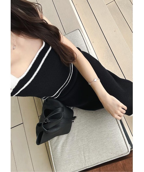 LUDICRUM(ルーディクルム)の「Loop yarn knit skirt(スカート・レディース・ブラック×ホワイト/ホワイト×ブラック・FREE)」の8枚目の写真