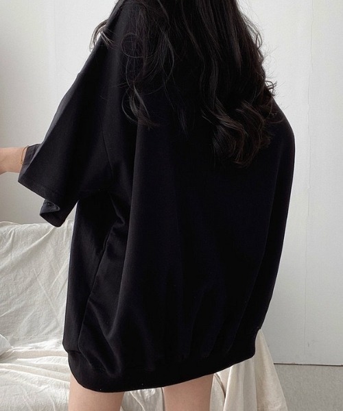 yuue' ( wear )(ユーイ)の「オーバーサイズカレッジロゴプリント半袖Tシャツ/ユニセックス(Tシャツ/カットソー・レディース・ネイビー/グレー/ブラック/ライトグレー・FREE)」の6枚目の写真