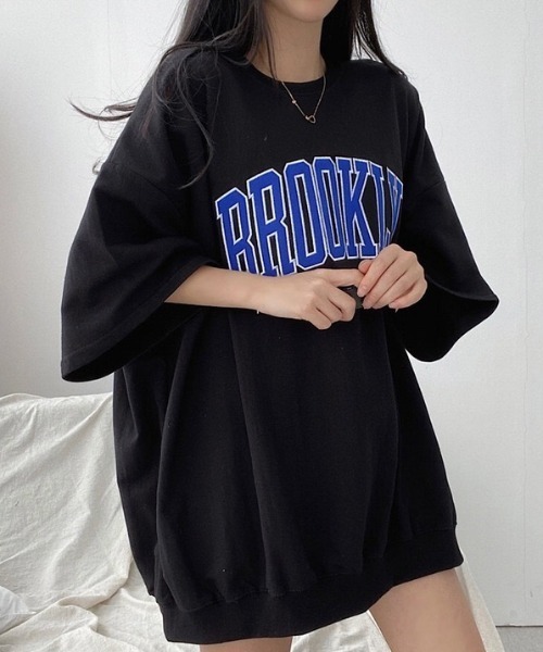 yuue' ( wear )(ユーイ)の「オーバーサイズカレッジロゴプリント半袖Tシャツ/ユニセックス(Tシャツ/カットソー・レディース・ネイビー/グレー/ブラック/ライトグレー・FREE)」の7枚目の写真