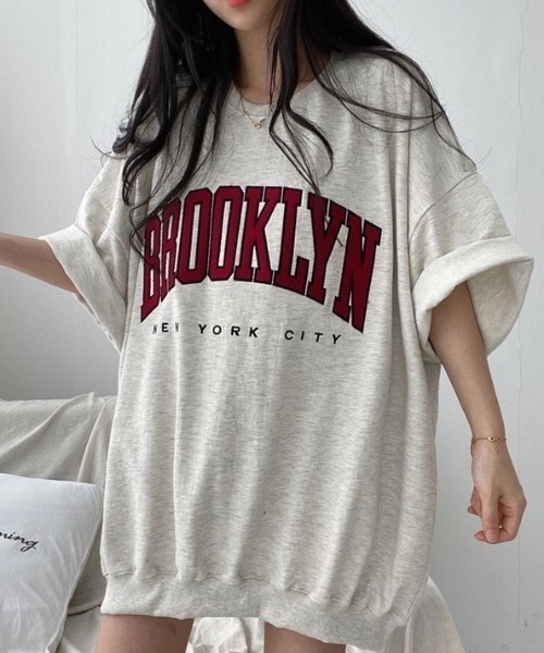 yuue' ( wear )(ユーイ)の「オーバーサイズカレッジロゴプリント半袖Tシャツ/ユニセックス(Tシャツ/カットソー・レディース・ネイビー/グレー/ブラック/ライトグレー・FREE)」の11枚目の写真