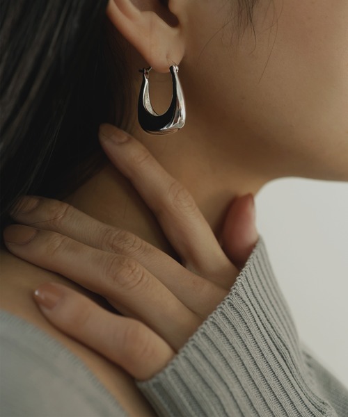 hellam(へラム)の「スクエアドロップピアス(ピアス(両耳用)・レディース・シルバー/ゴールド・FREE)」の11枚目の写真