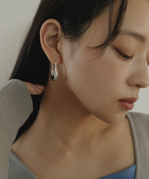 hellam(へラム)の「スクエアドロップピアス(ピアス(両耳用)・レディース・シルバー/ゴールド・FREE)」の16枚目の写真