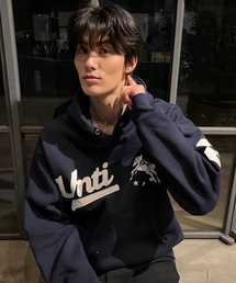 UNTITLED SEOUL（アンタイトル ソウル）の「ユニコーンバスティエンブレムフードパーカー ネイビー（パーカー）」
