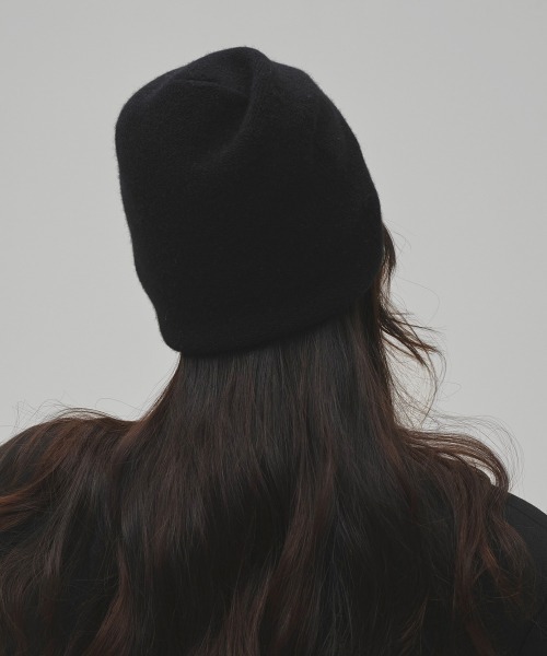 TODAYFUL(トゥデイフル)の「Seamless Cashmere Beanie(ニットキャップ/ビーニー・レディース・チャコールグレー/ブラック/モカ・FREE)」の7枚目の写真