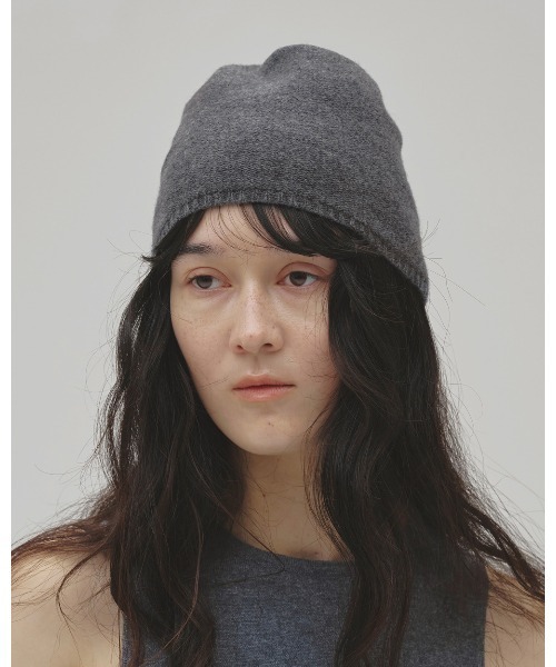 TODAYFUL(トゥデイフル)の「Seamless Cashmere Beanie(ニットキャップ/ビーニー・レディース・チャコールグレー/ブラック/モカ・FREE)」の9枚目の写真