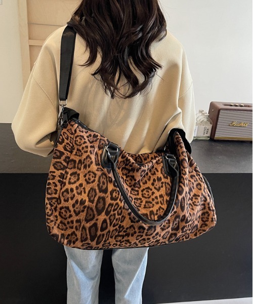 FREE STYLISTS(フリー スタイリスト)の「Y2K レオパード トラベルボストンバック /2WAY(ショルダーバッグ・レディース・レオパード・FREE)」の12枚目の写真