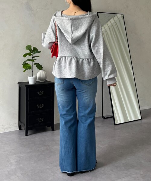 prose verse(プロズヴェール)の「ペプラムダブルジップパーカー(パーカー・レディース・ブラック/グレー・MEDIUM/LARGE)」の17枚目の写真