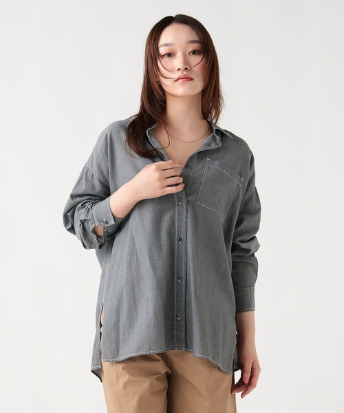 BEAMS HEART(ビームスハート)の「シアーデニム オーバーシャツ(シャツ/ブラウス・レディース・グレー/インディゴブルー/サックスブルー・FREE)」の6枚目の写真