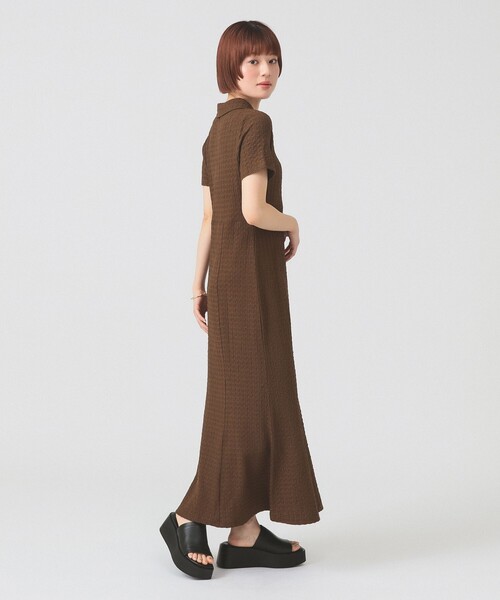 Ray BEAMS(レイビームス)の「カット ジャカード マーメイド ワンピース(ワンピース・レディース・ダークブラウン/クリーム・ONE SIZE)」の3枚目の写真