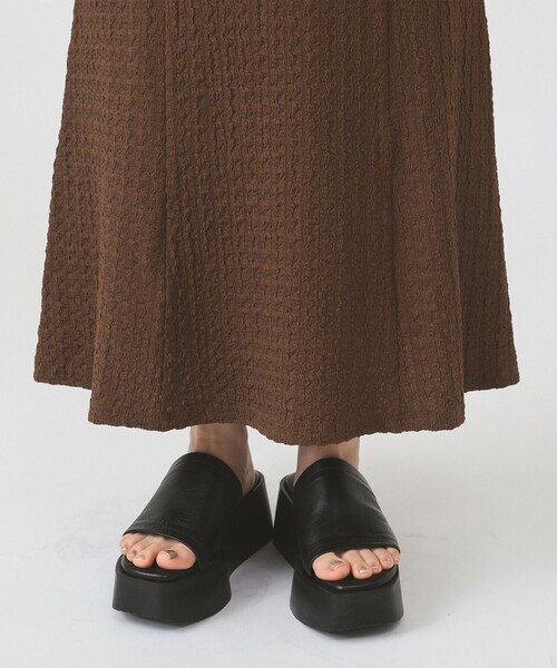 Ray BEAMS(レイビームス)の「カット ジャカード マーメイド ワンピース(ワンピース・レディース・ダークブラウン/クリーム・ONE SIZE)」の13枚目の写真