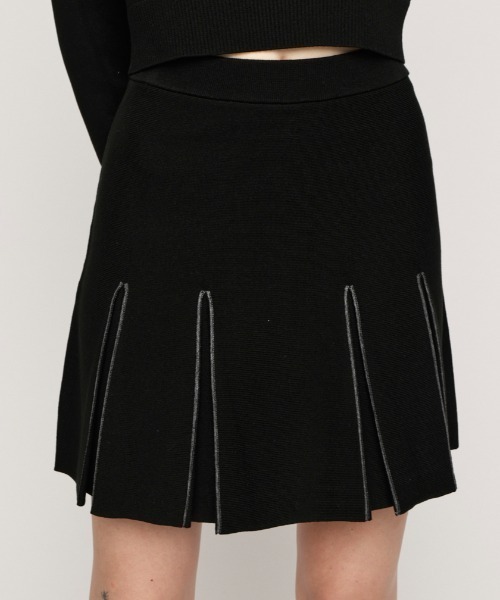 SLY(スライ)の「BICOLOR PLEATS S/SK【2BUY10%OFF】 バイカラープリーツショートスカート 春服(スカート・レディース・アイボリー/ブラック/杢グレー・1/2)」の3枚目の写真