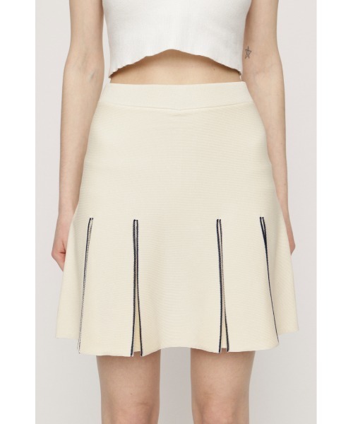 SLY(スライ)の「BICOLOR PLEATS S/SK【2BUY10%OFF】 バイカラープリーツショートスカート 春服(スカート・レディース・アイボリー/ブラック/杢グレー・1/2)」の7枚目の写真