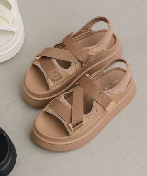 RETRO GIRL（レトロガール）の「スポーツサンダル（サンダル・レディース・ライトブラウン/オフホワイト/ブラック・LARGE/MEDIUM）」の3枚目の写真