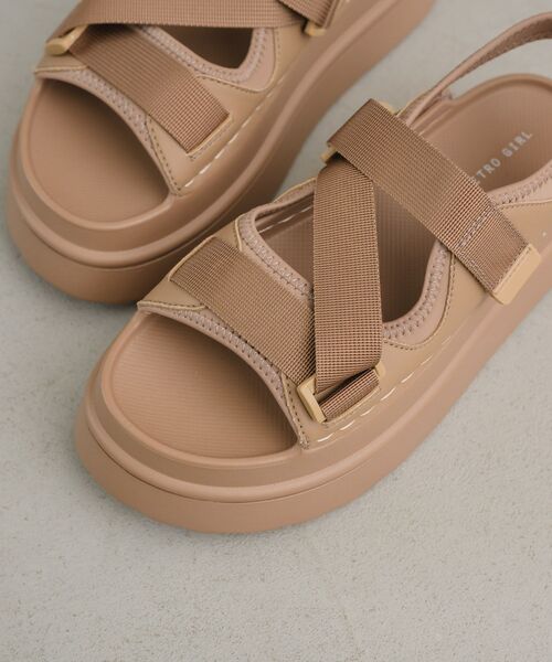 RETRO GIRL（レトロガール）の「スポーツサンダル（サンダル・レディース・ライトブラウン/オフホワイト/ブラック・LARGE/MEDIUM）」の15枚目の写真